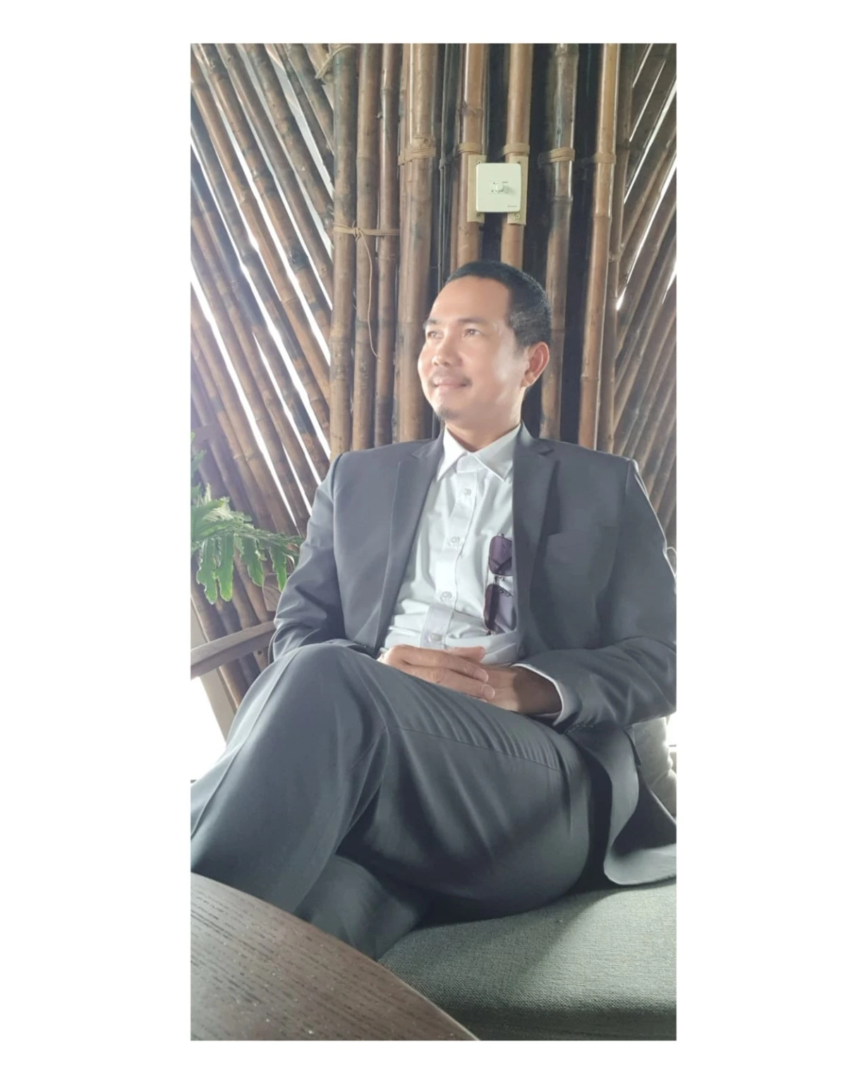 Tuan Abdullah in a reflective bamboo portrait
